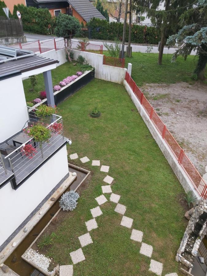 Hotel Panda Maribor Bagian luar foto