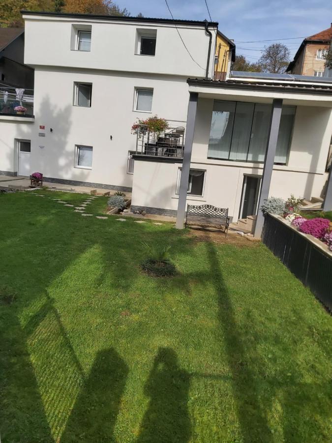 Hotel Panda Maribor Bagian luar foto